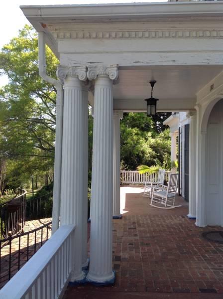 Springwood Inn Anniston Bagian luar foto