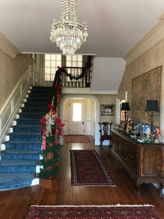 Springwood Inn Anniston Bagian luar foto